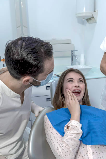 Best Broken or Cracked Tooth Emergency Dentist in Miami Lakes, FL